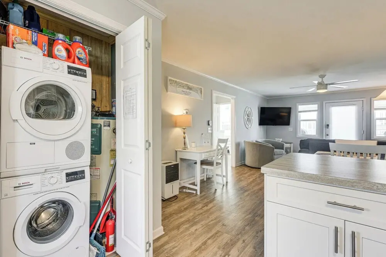 Ocean Isle Beach Condo w/ Balcony: Steps to Shore!