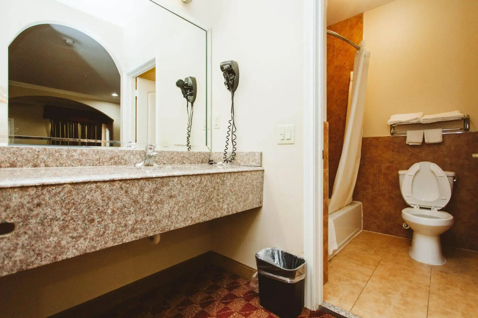 Palace Inn - Baytown I-10