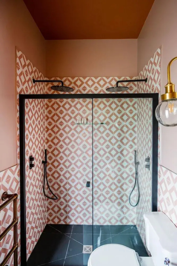 The Queen's Chew Magna