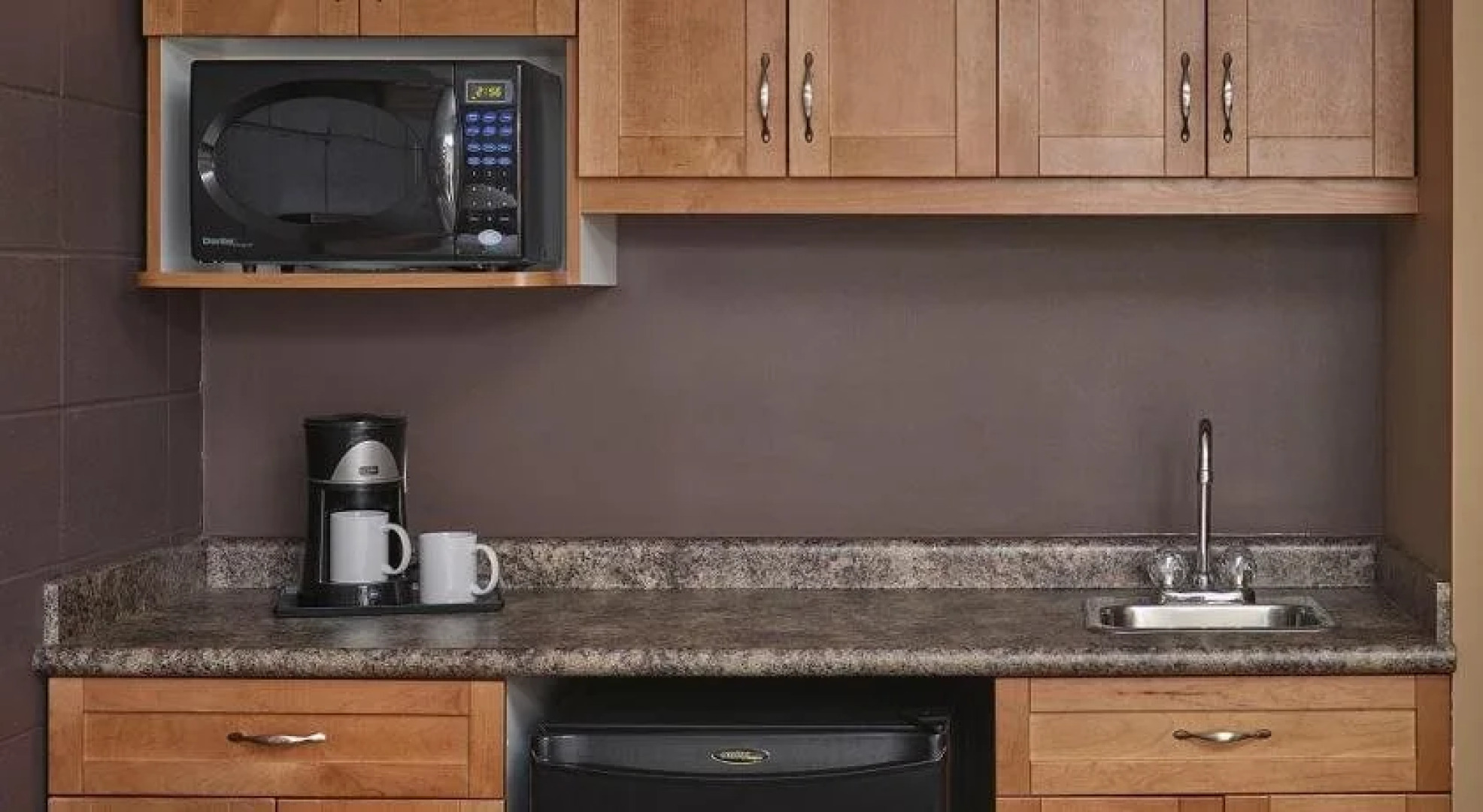 The Neighbourhood Inn Express