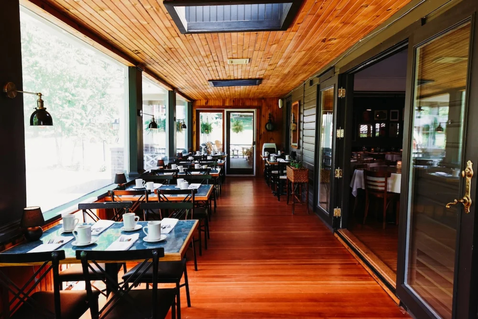 Rainbow Mountain Resort