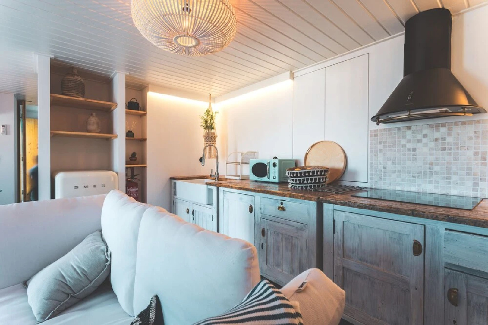 Azenhas do Mar West Coast Design & Surf