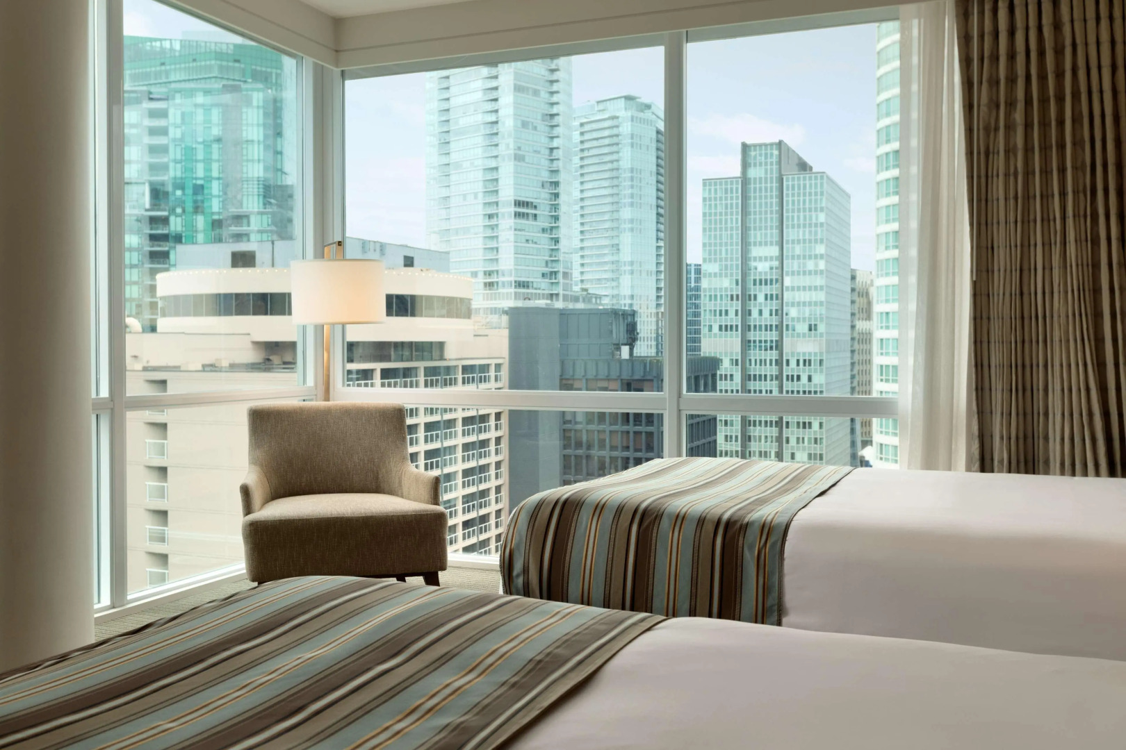 Coast Coal Harbour Vancouver Hotel by APA