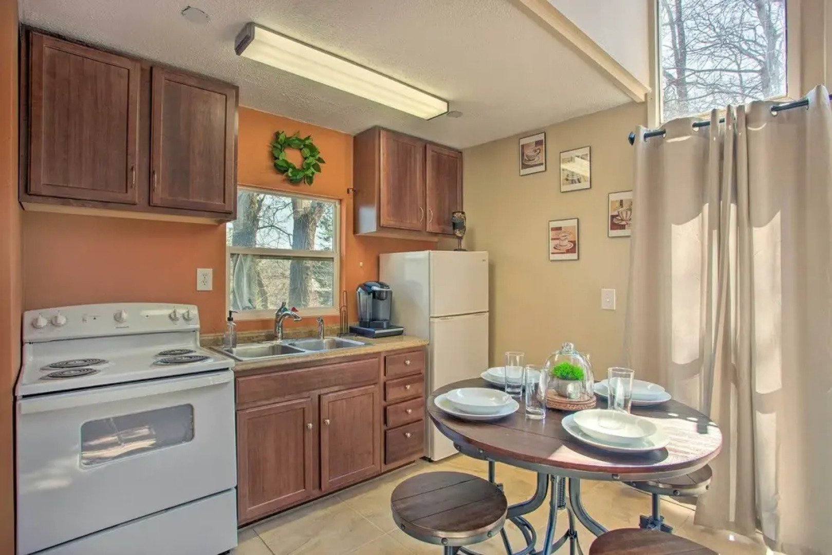 Pottsboro Home < Half-mi to Lake Texoma!