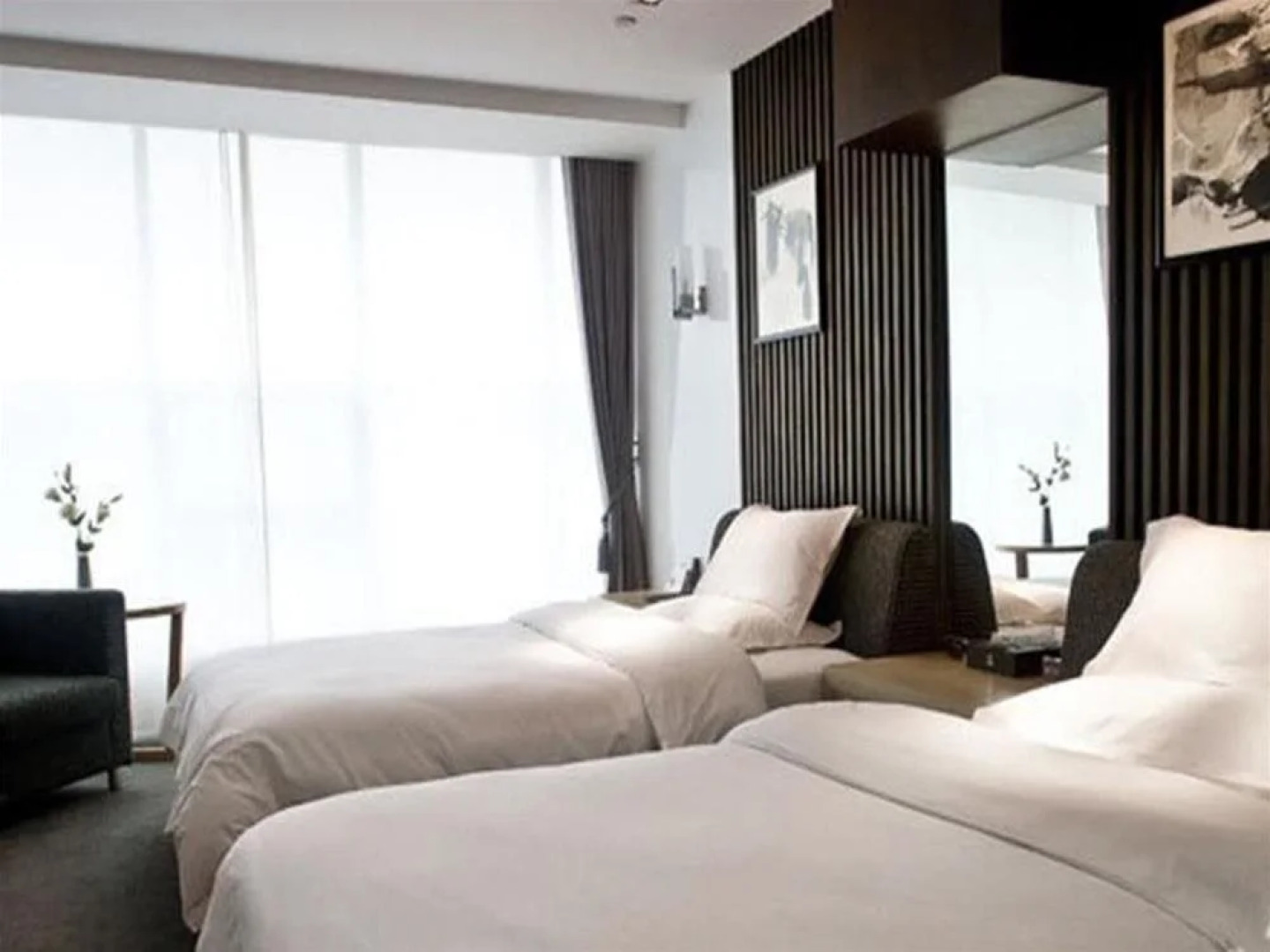 Golden Charm Boutique Hotel