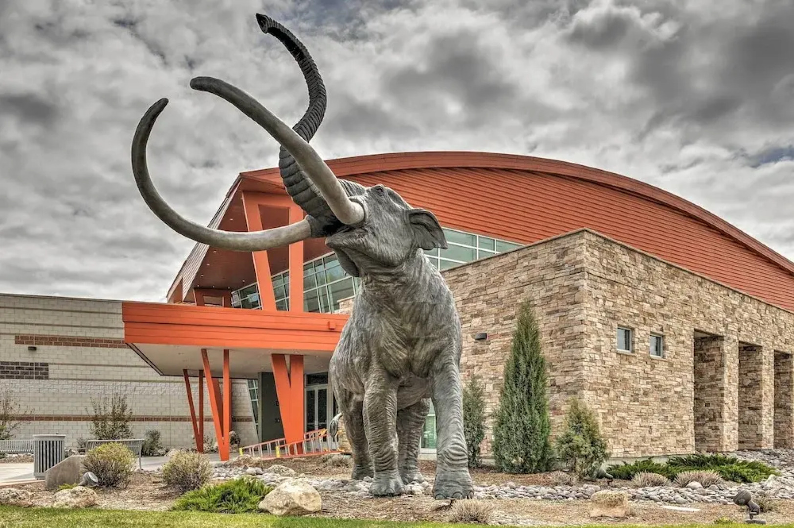 Spacious Home 10 Minutes to Ten Sleep Canyon!