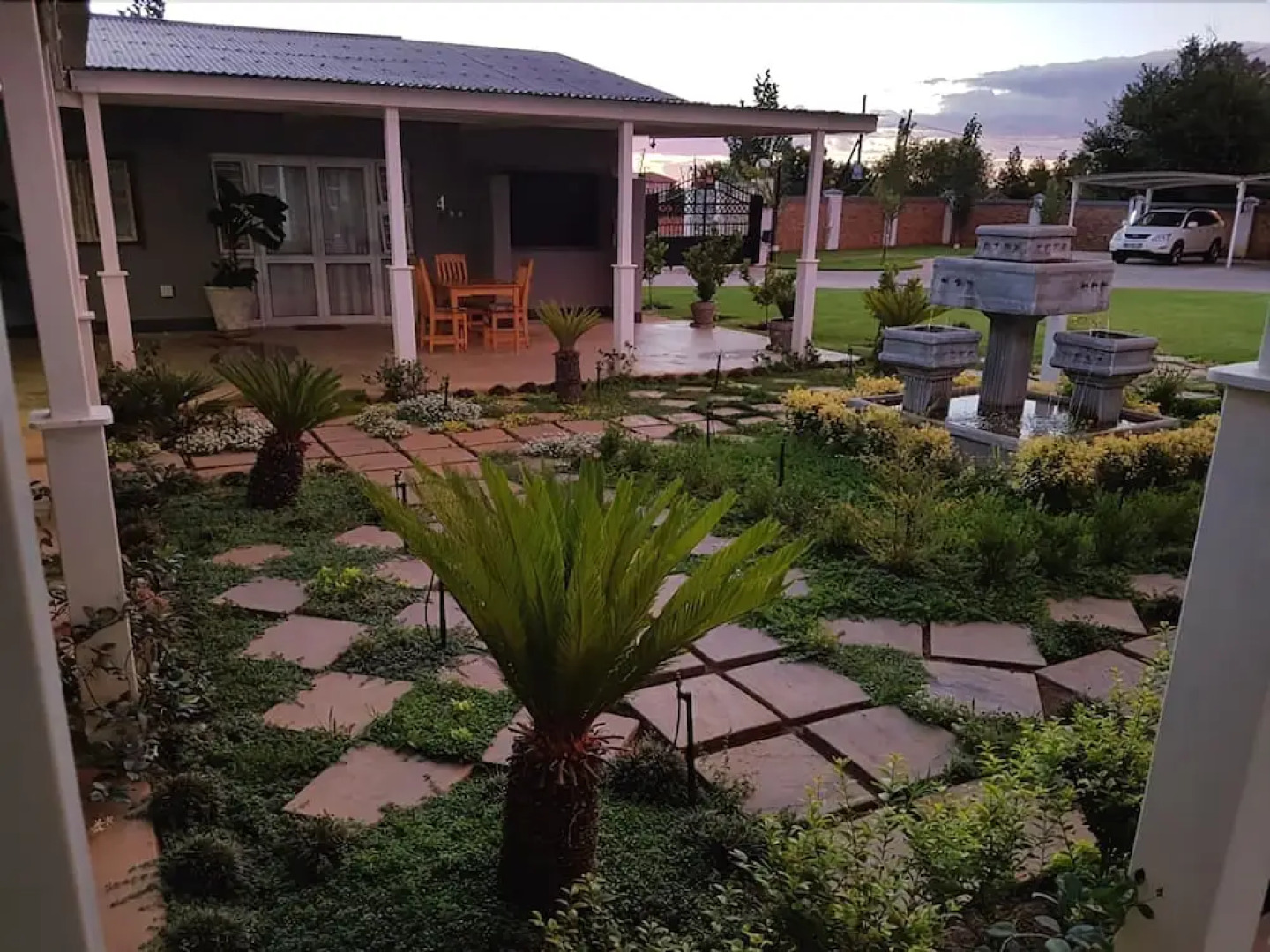 Graceland Guest House