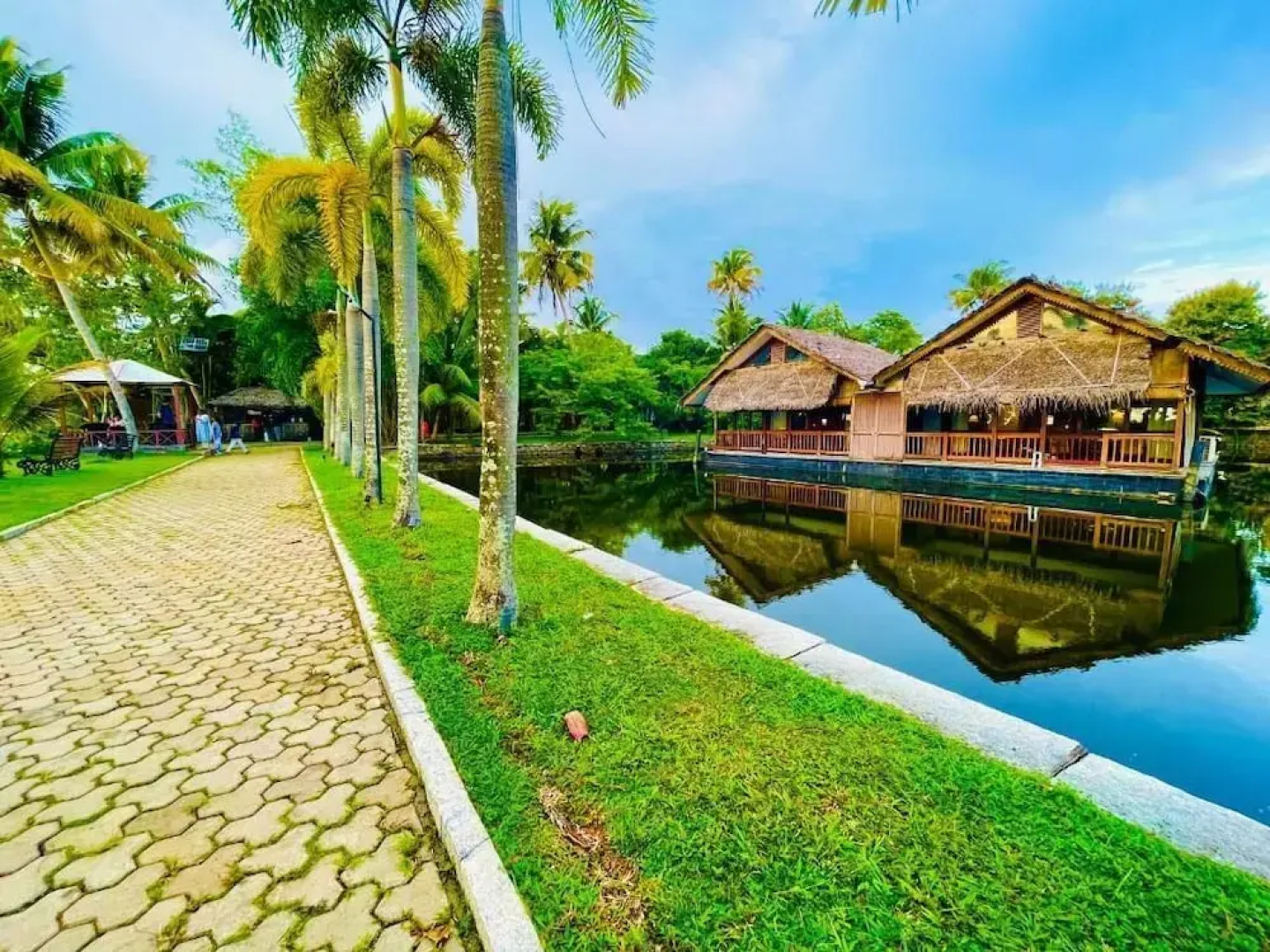 Plumeria Lake Resort & Spa
