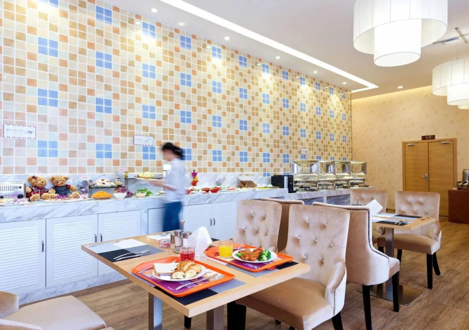 Ibis Wenjiang Floraland