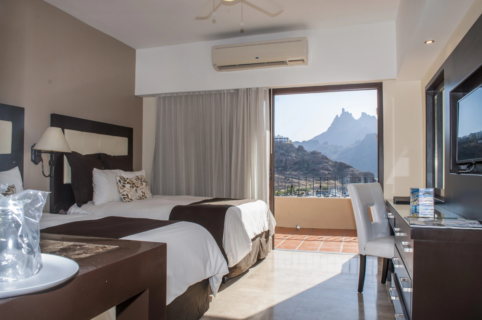 Marinaterra Hotel & Spa