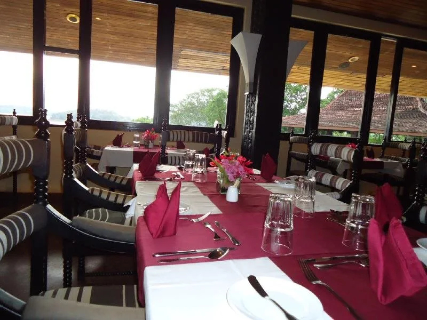 Royal Lotus Hotel