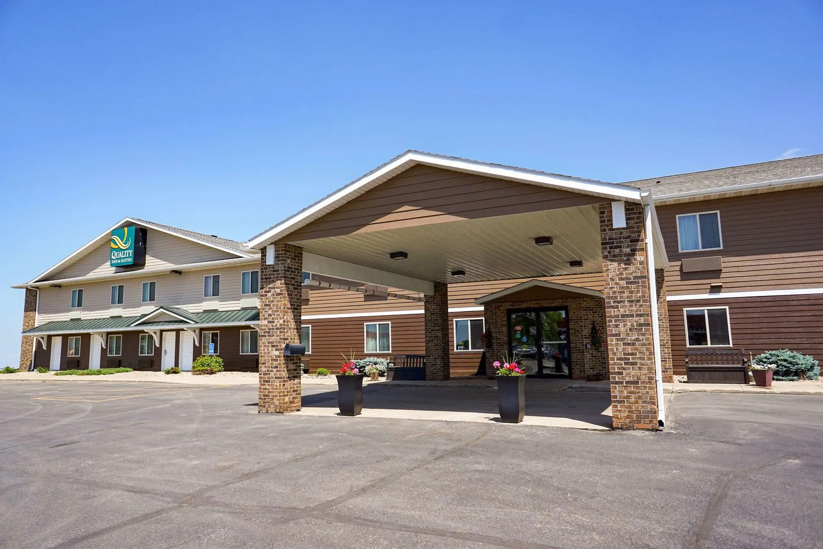 Quality Inn & Suites Watertown near Prairie Lakes Ice Arena