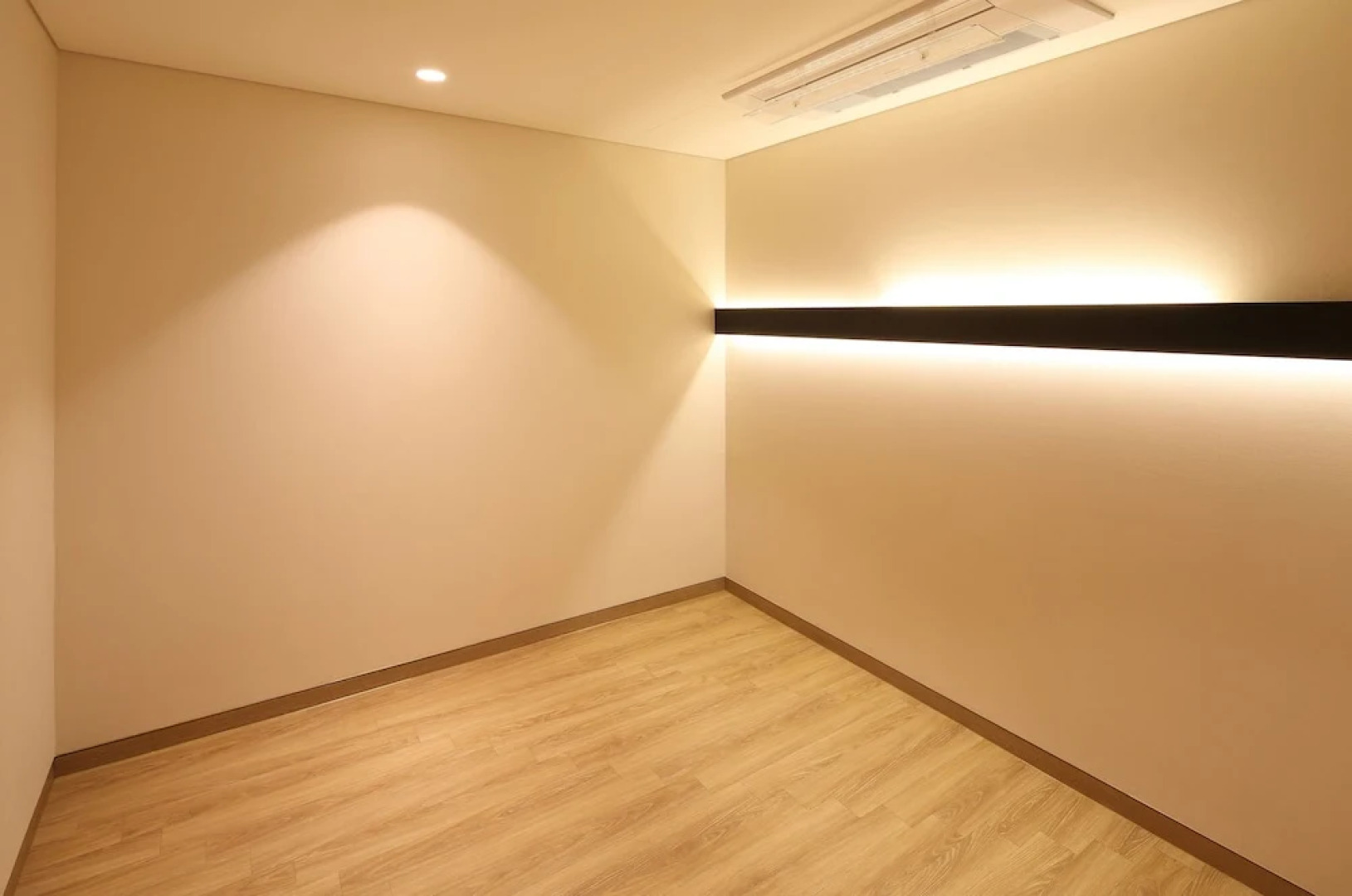 Dukgu Oncheon Resort Condo