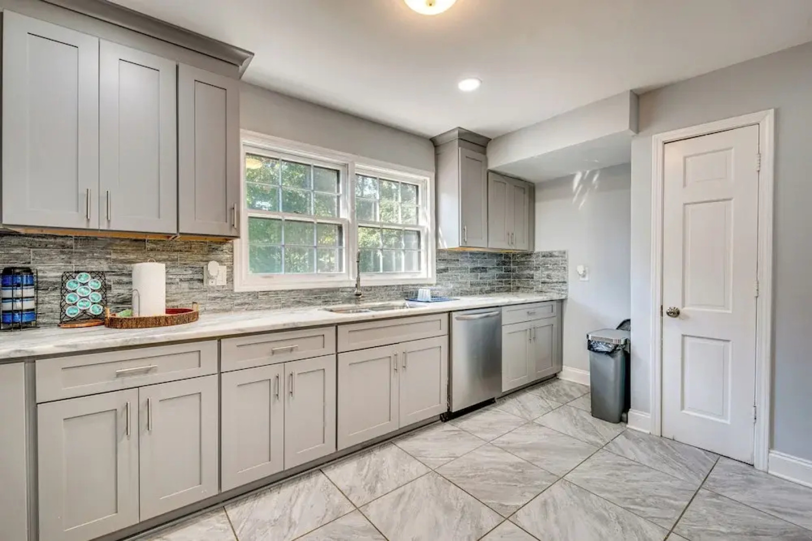 Spacious Home w/ Hot Tub, 14 Mi to Downtown Atl!