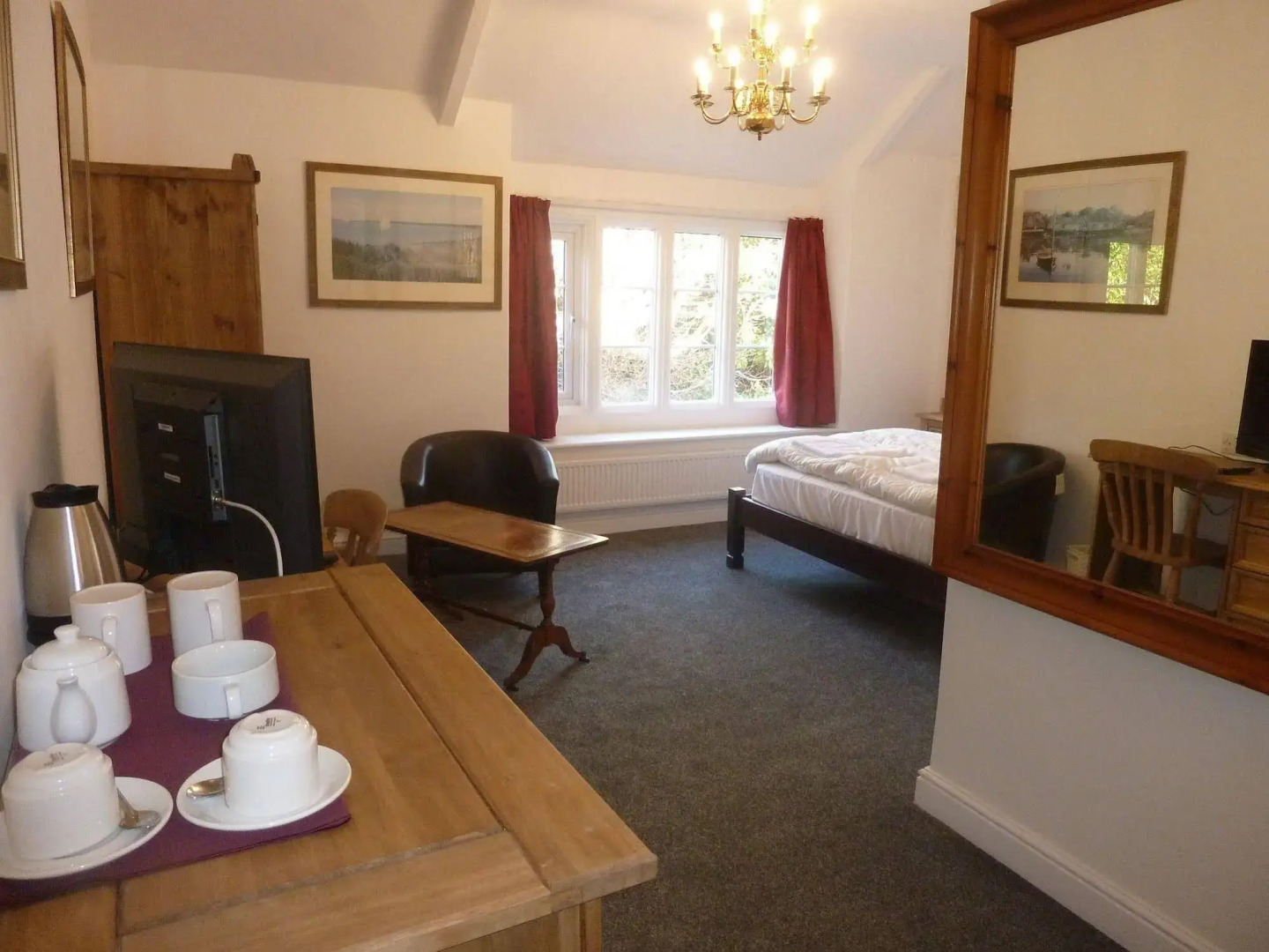 The Coach and Horses Inn