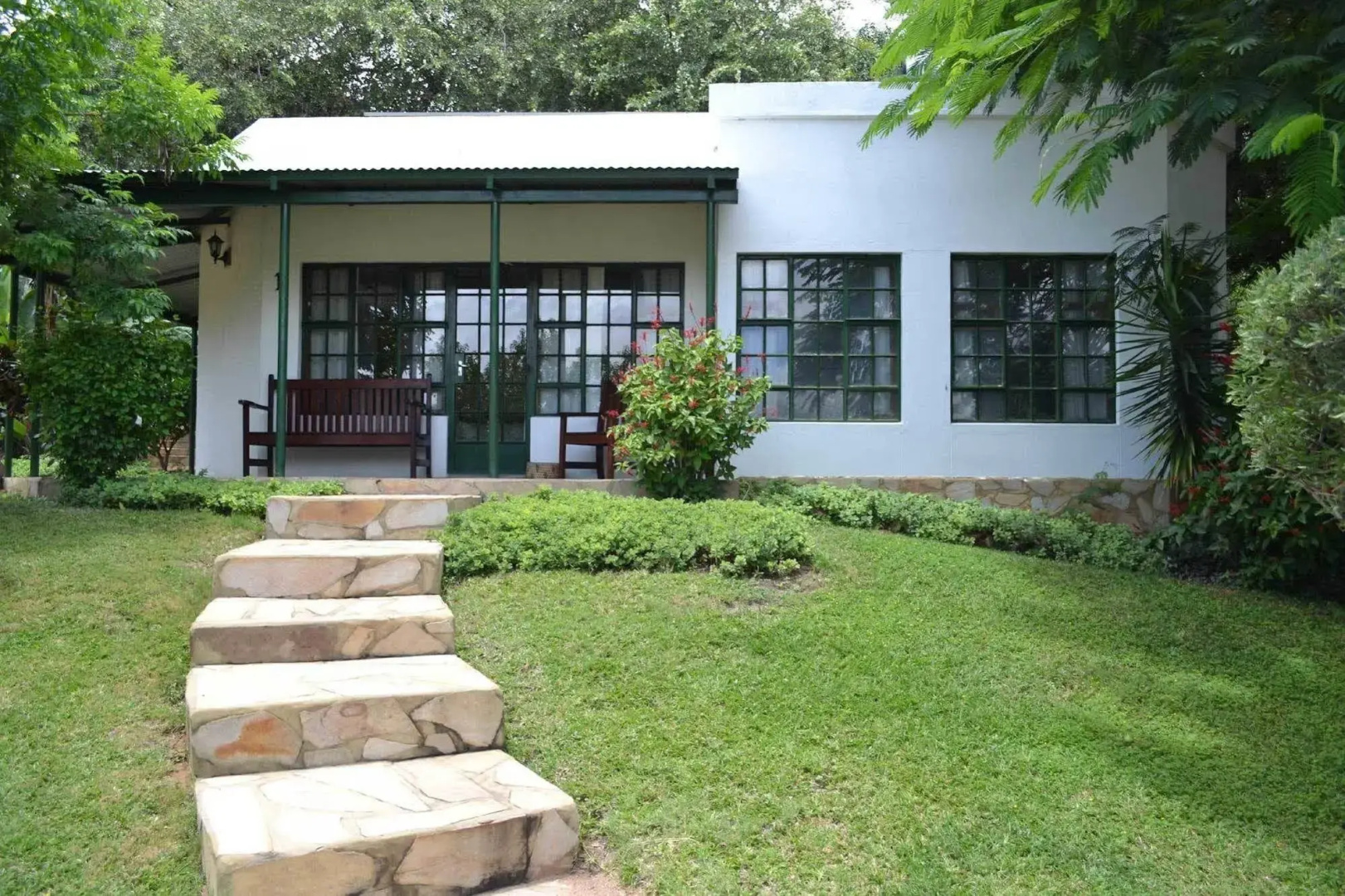 Tambuti Lodge