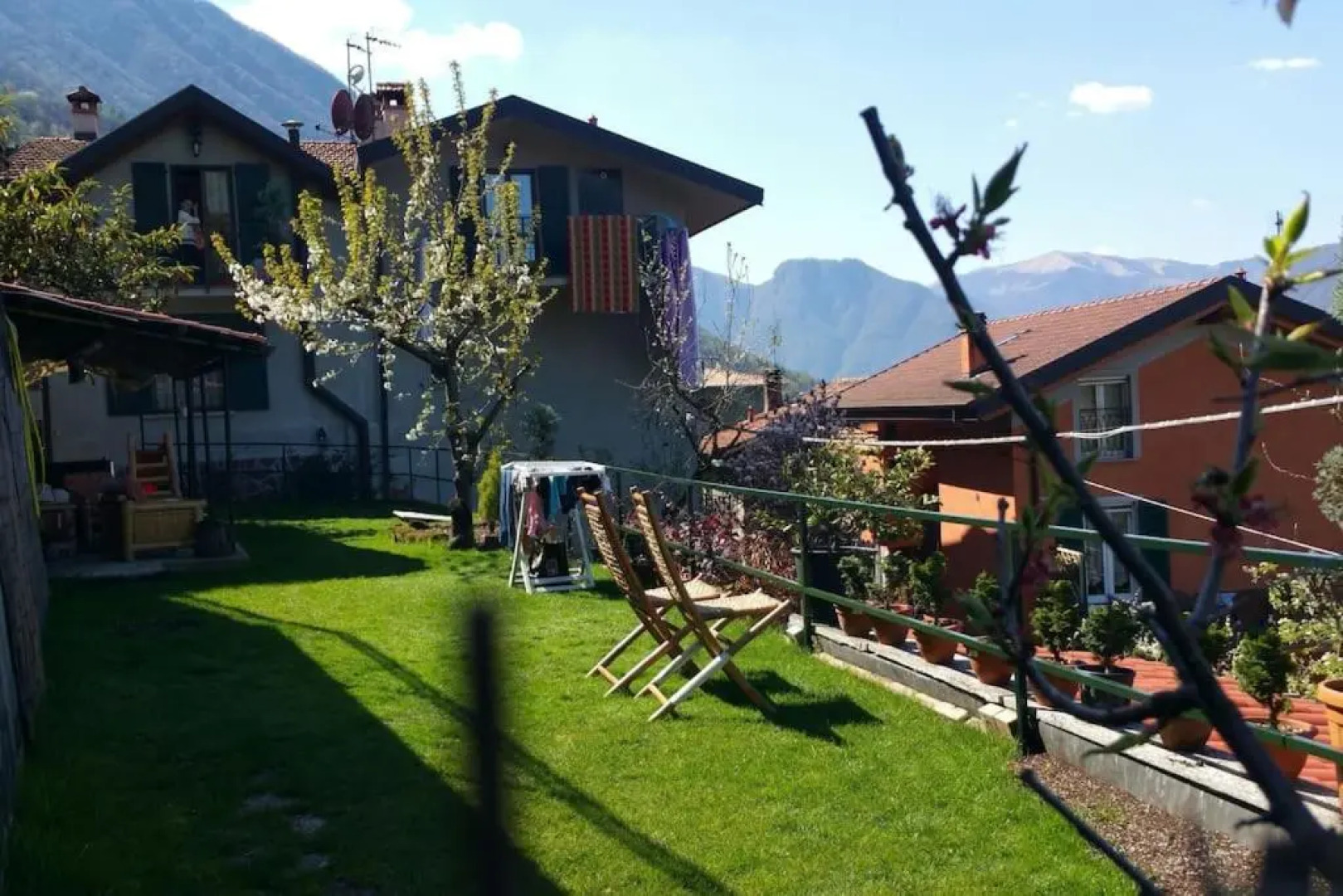 Mella house garden relax