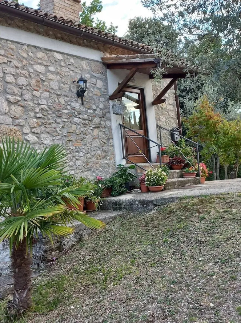 The Little House of Vacone Italy