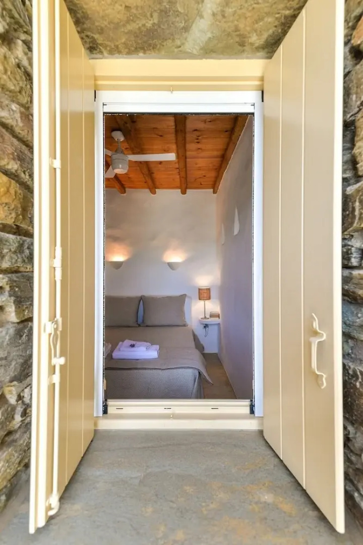 Sea-aura House in Tinos