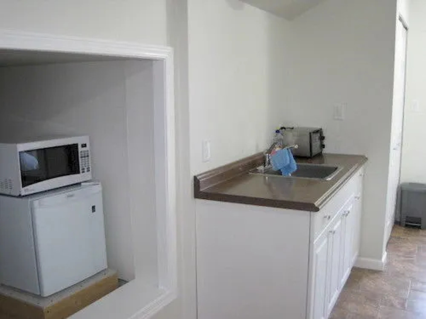 Cadboro Bay Bed & Breakfast