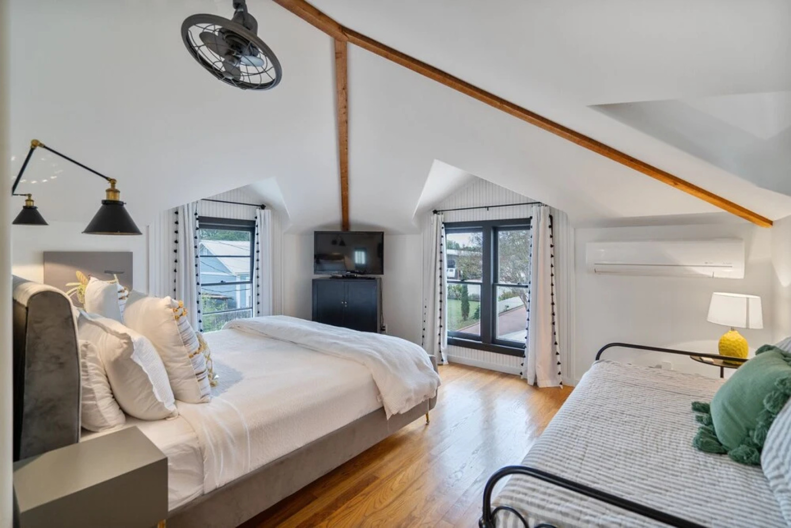 Charming Home With Firepit Just 5 min From Hilmy Cellars