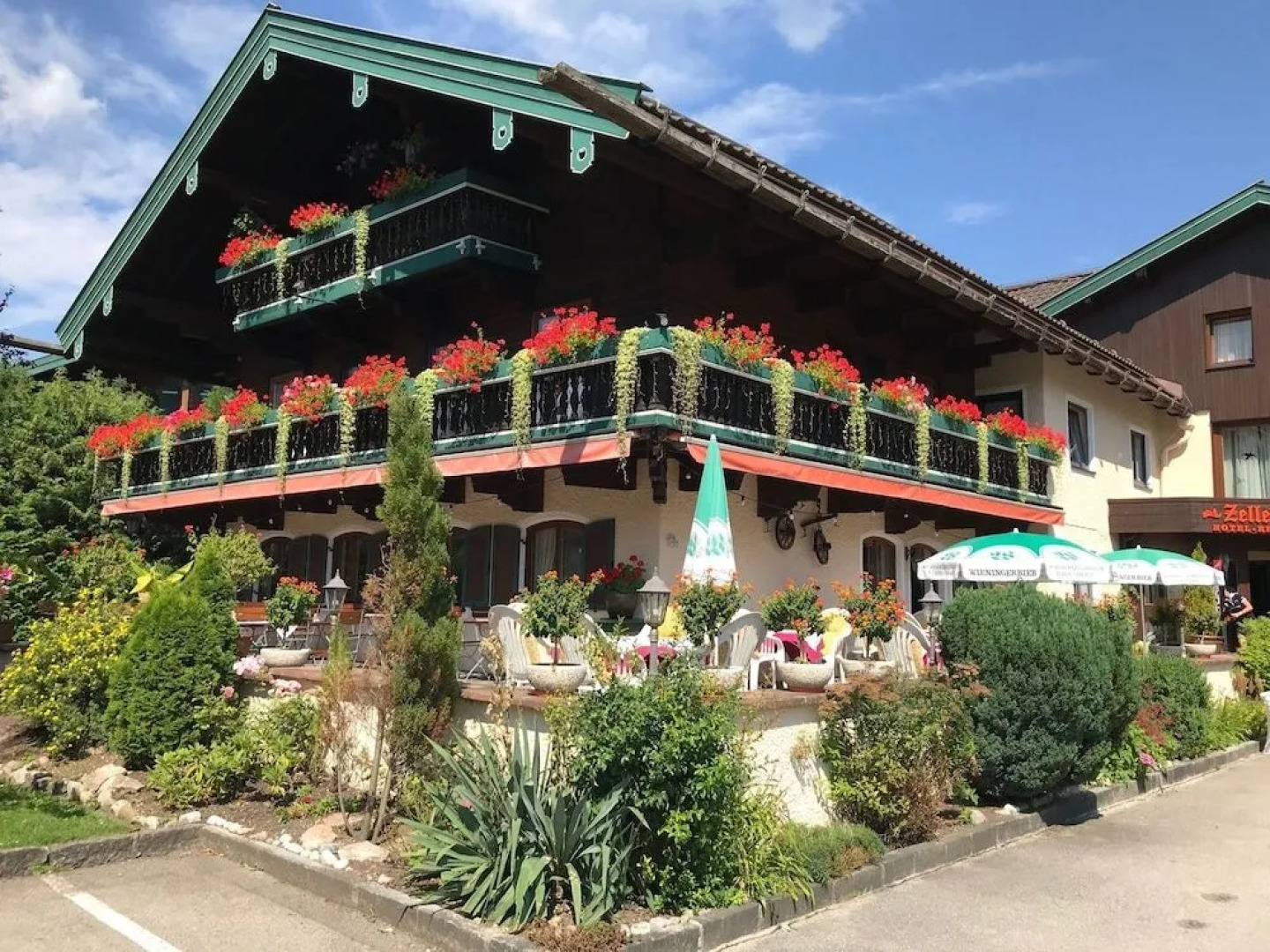 Zellerwirt Hotel & Restaurant