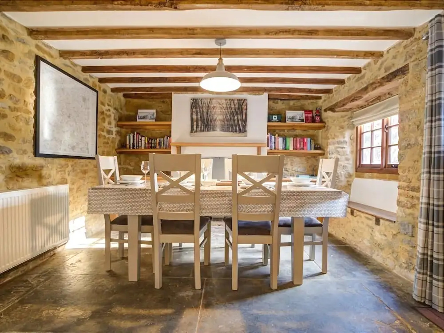 Hollytree Cottage, Chipping Norton