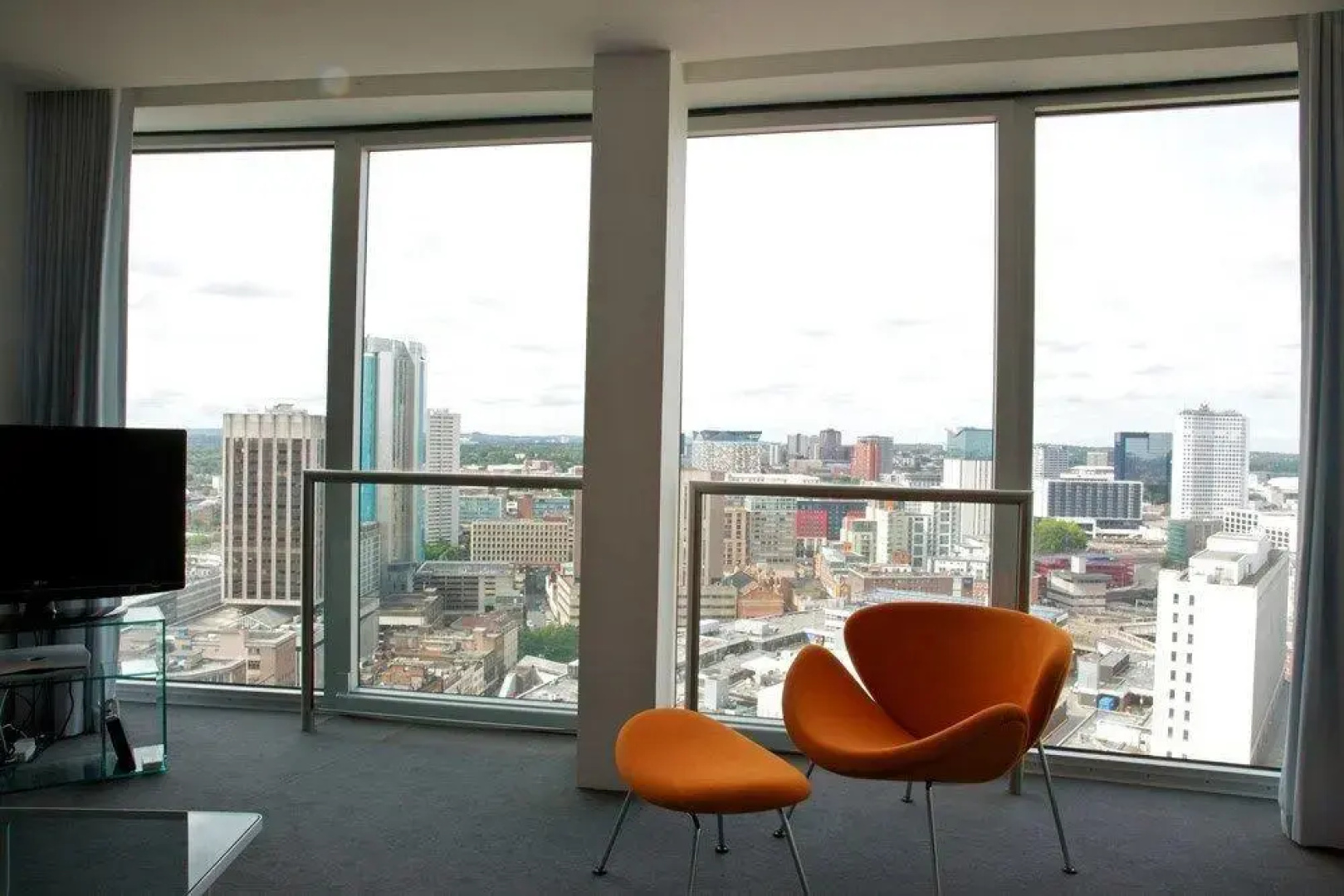 Staying Cool At Rotunda, Birmingham - Serviced Apartments