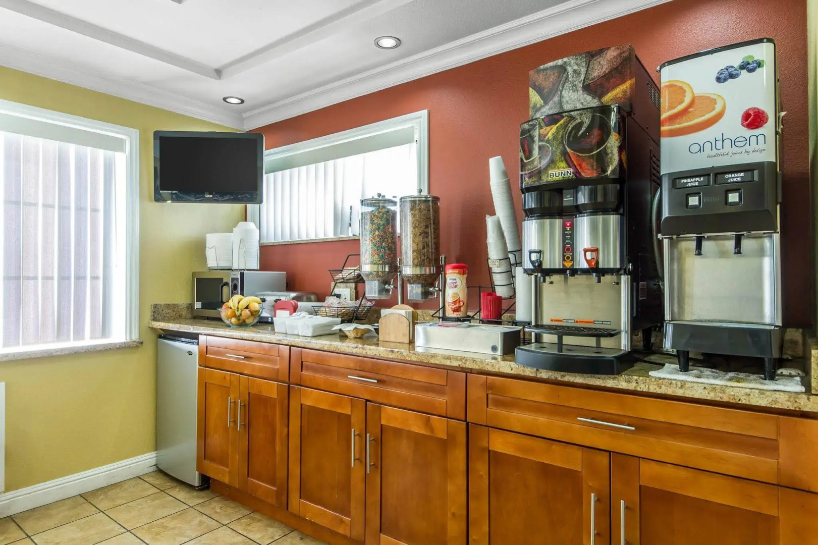 Rodeway Inn & Suites Oakland