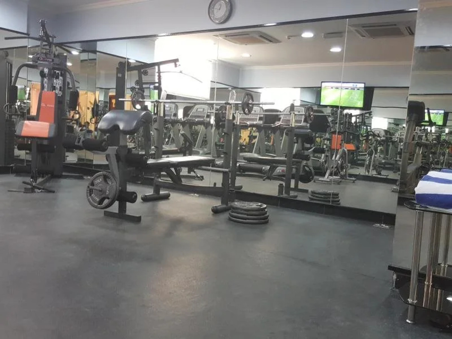 Al Thuriah Hotel Apartment