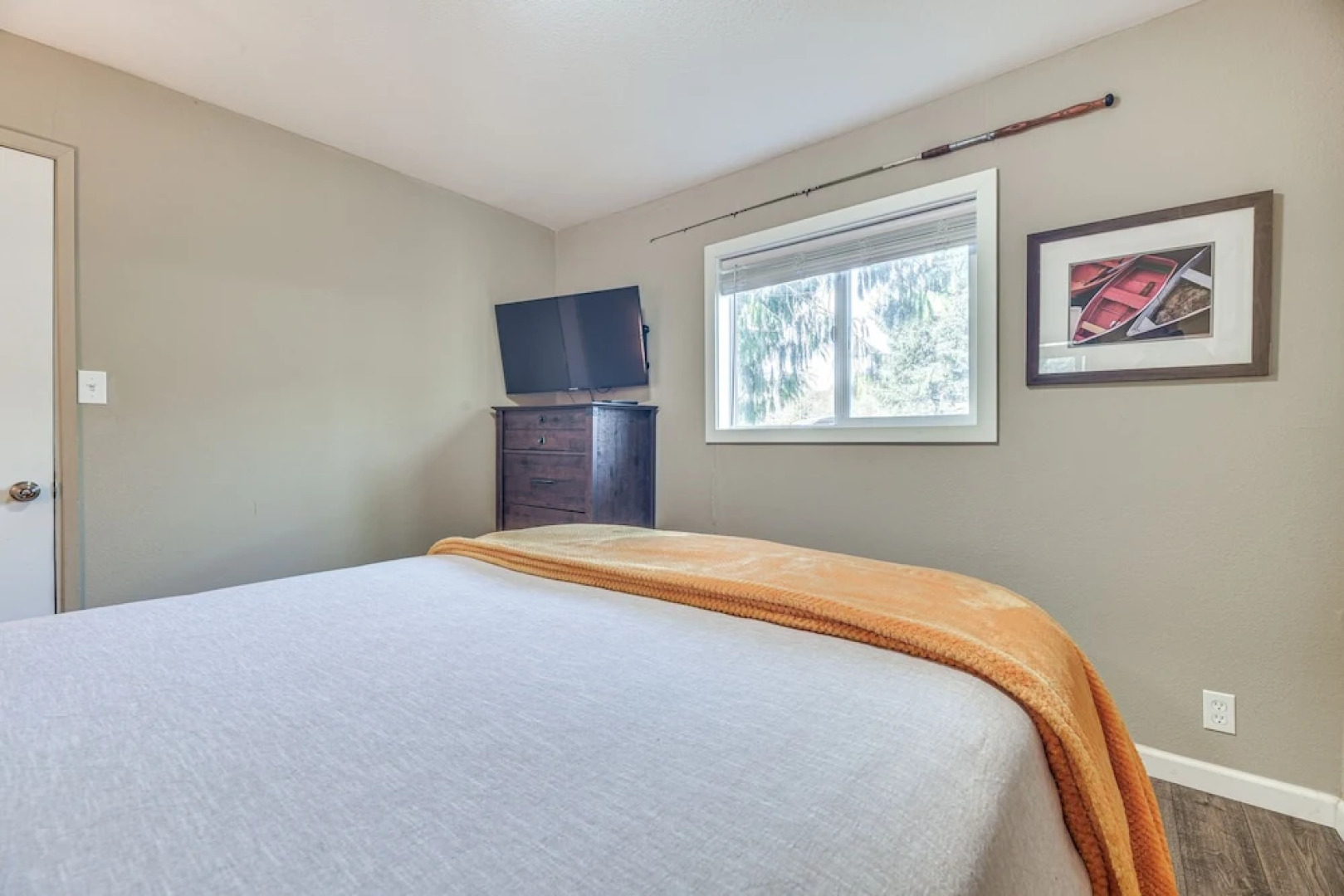 Pet-friendly Hoquiam Cottage w/ River Access!