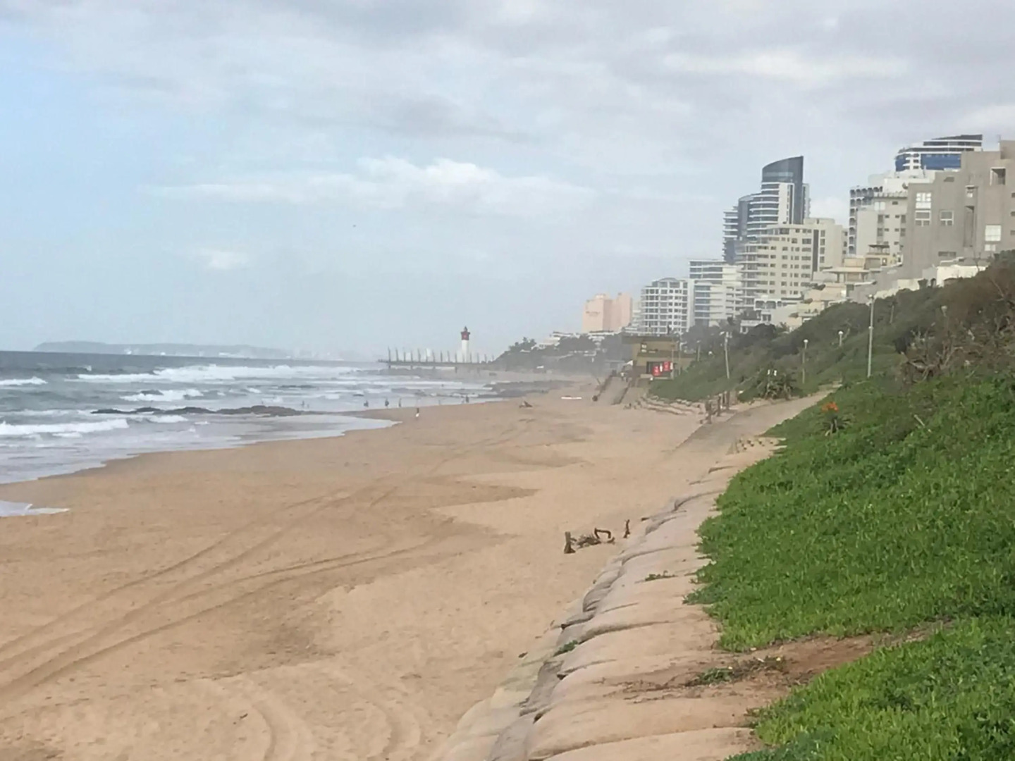 Umhlanga Beach Front 4 Sleeper