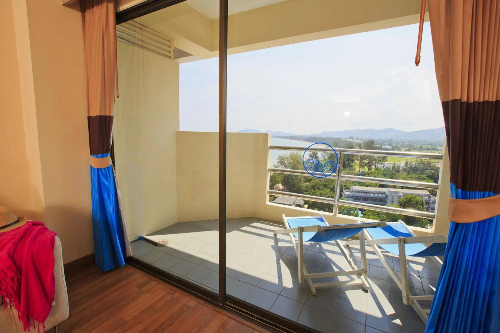 Blue Wave Beach Resort