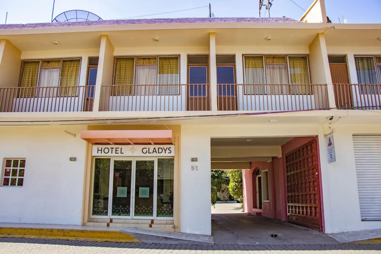 Hotel Gladys