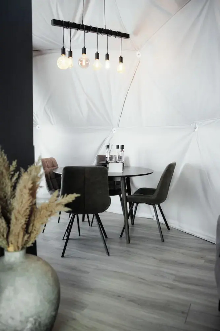 Golden Circle Domes - Lake View