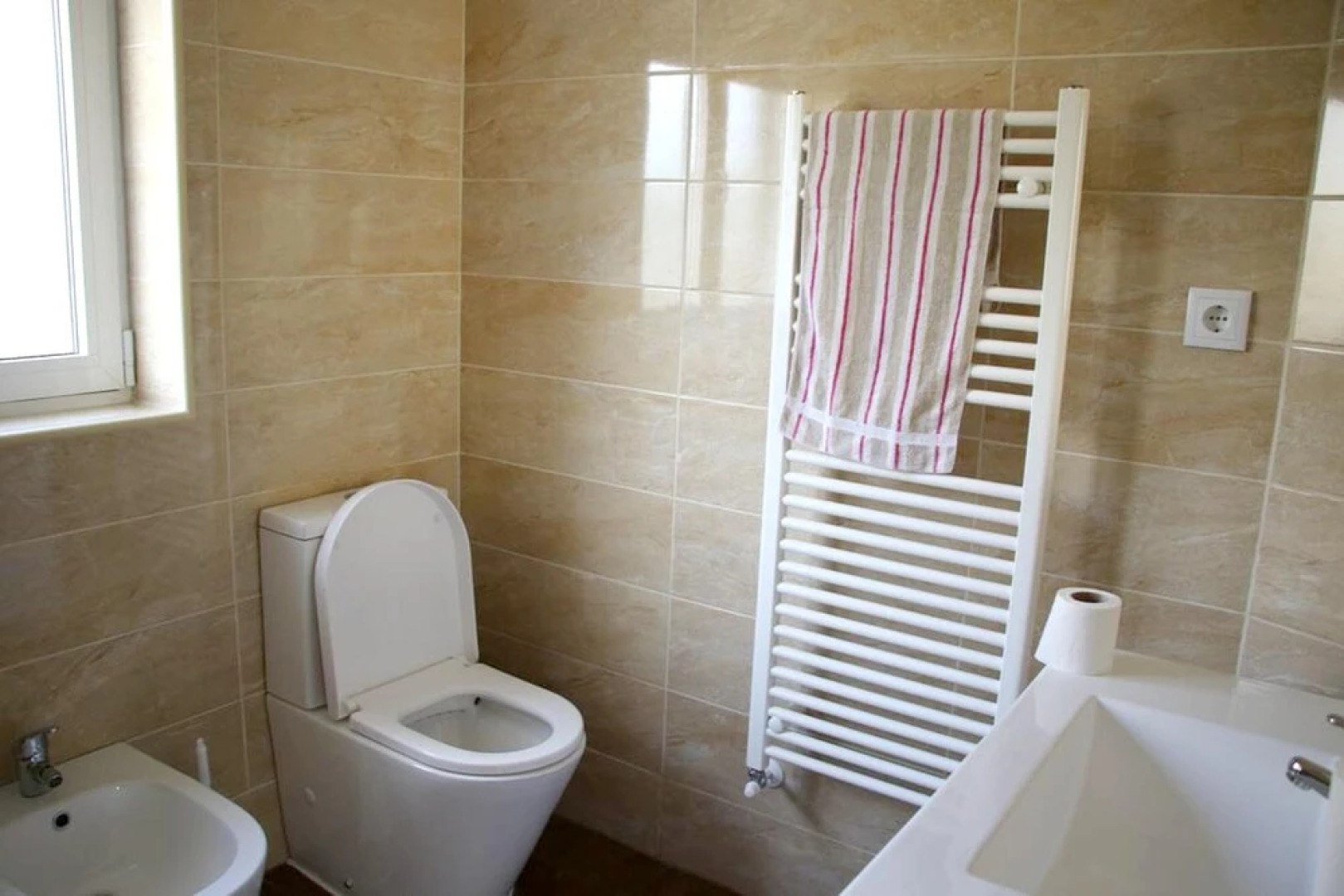 House With 2 Bedrooms in Faílde, With Enclosed Garden Near the Beach