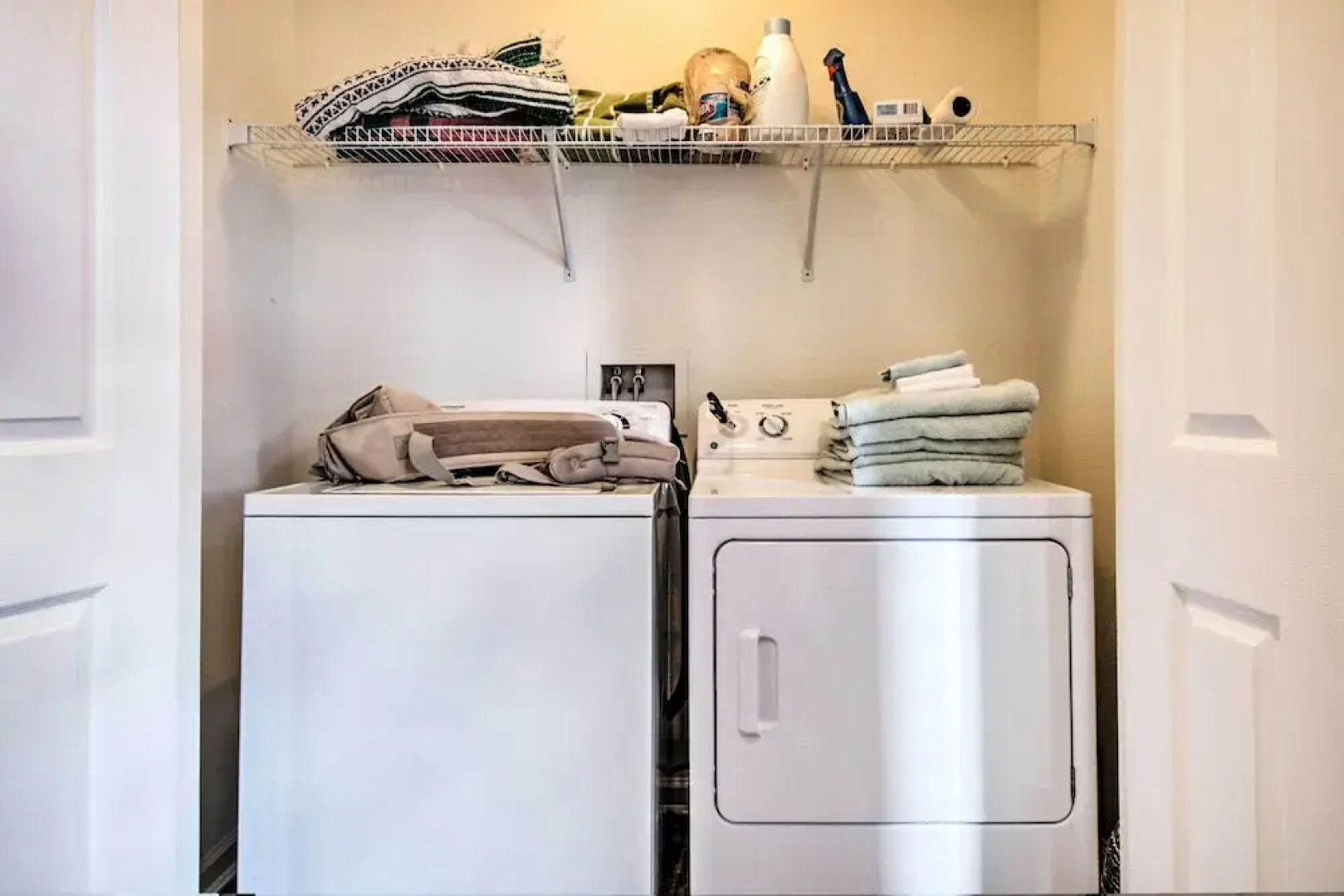 Bikes, Kayaks, Pool: Getaway 3 Mi to Bethany Beach