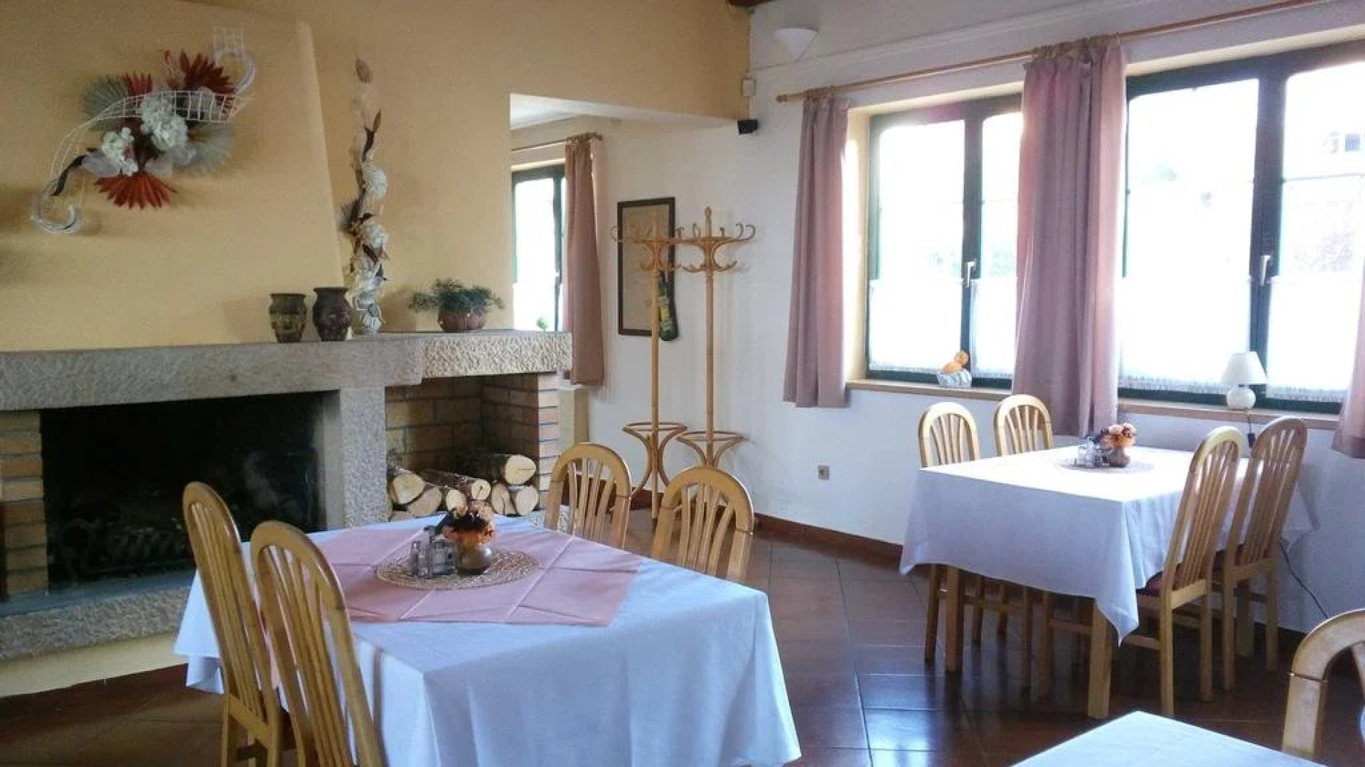 Restaurant a Pension u Hradu