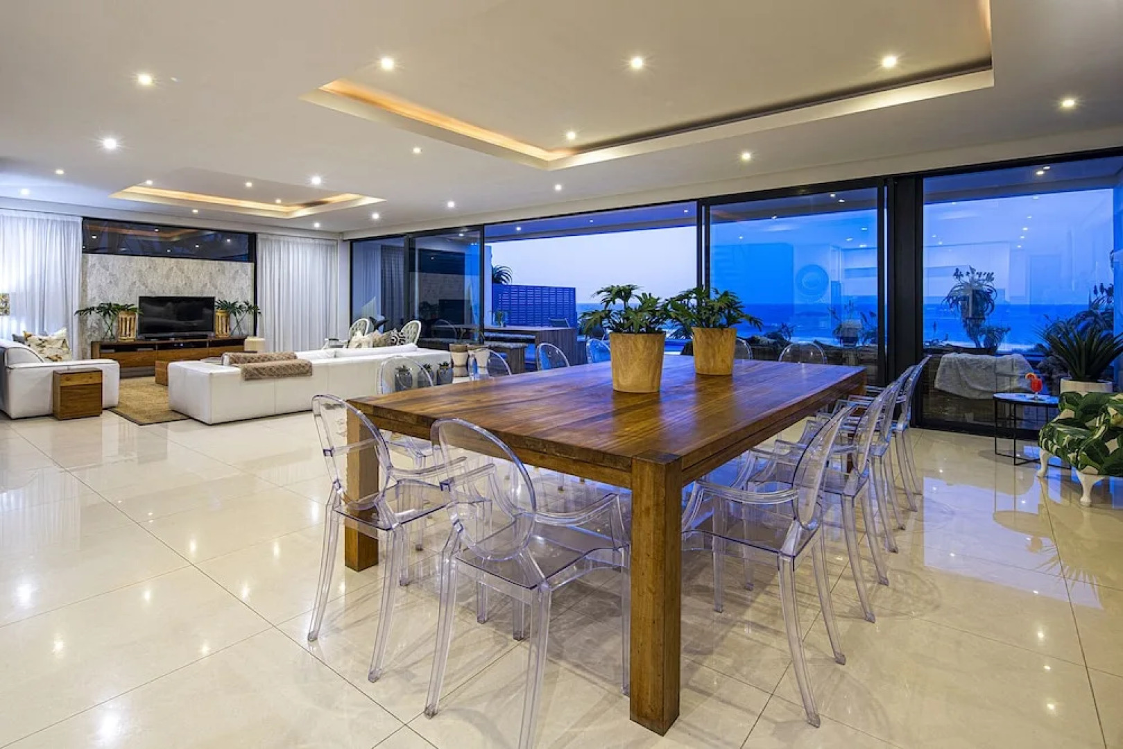 Dolphin Coast YOLO Spaces – Beach House Villa