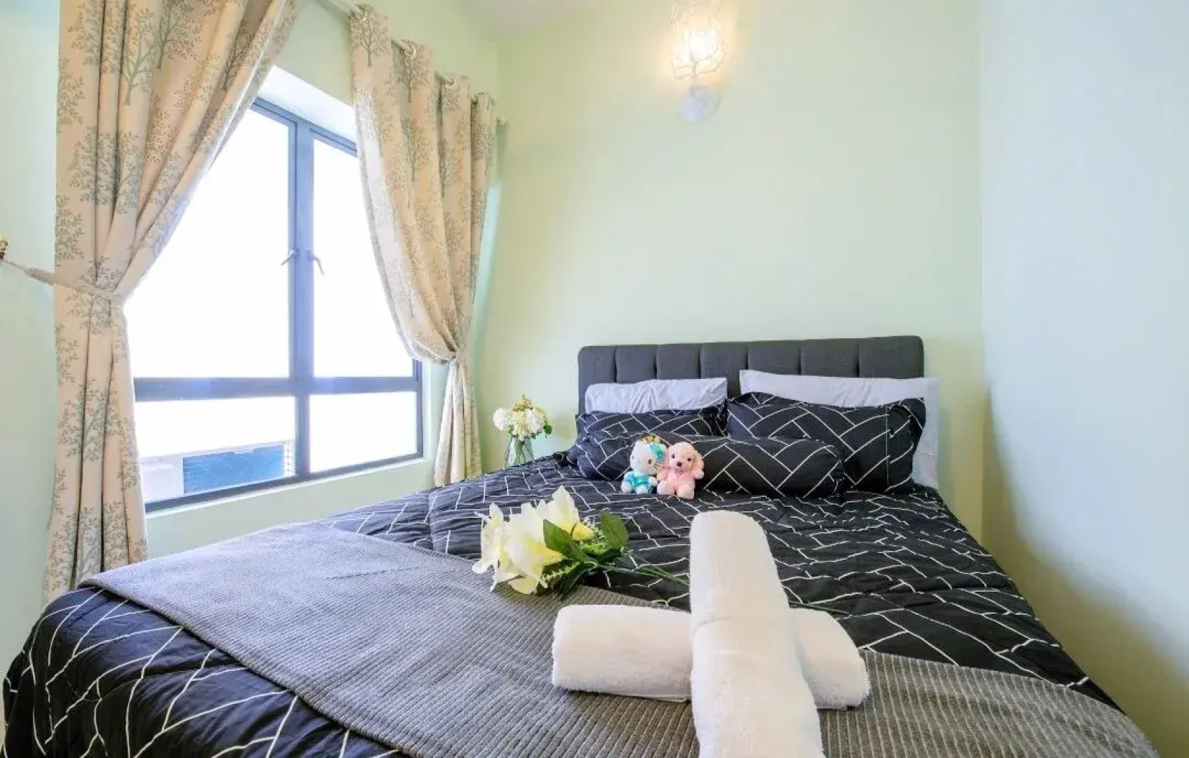 SetiaWalk {BIG GROUP} 2CARPARK 3ROOM WIFI 5min LRT