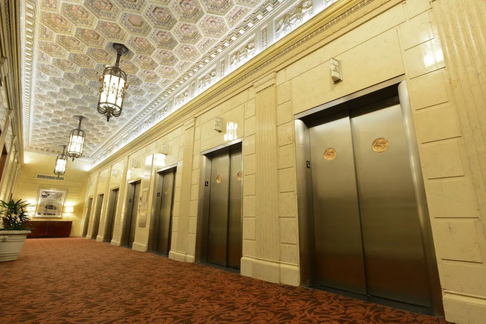 Magnolia Hotel Dallas Downtown