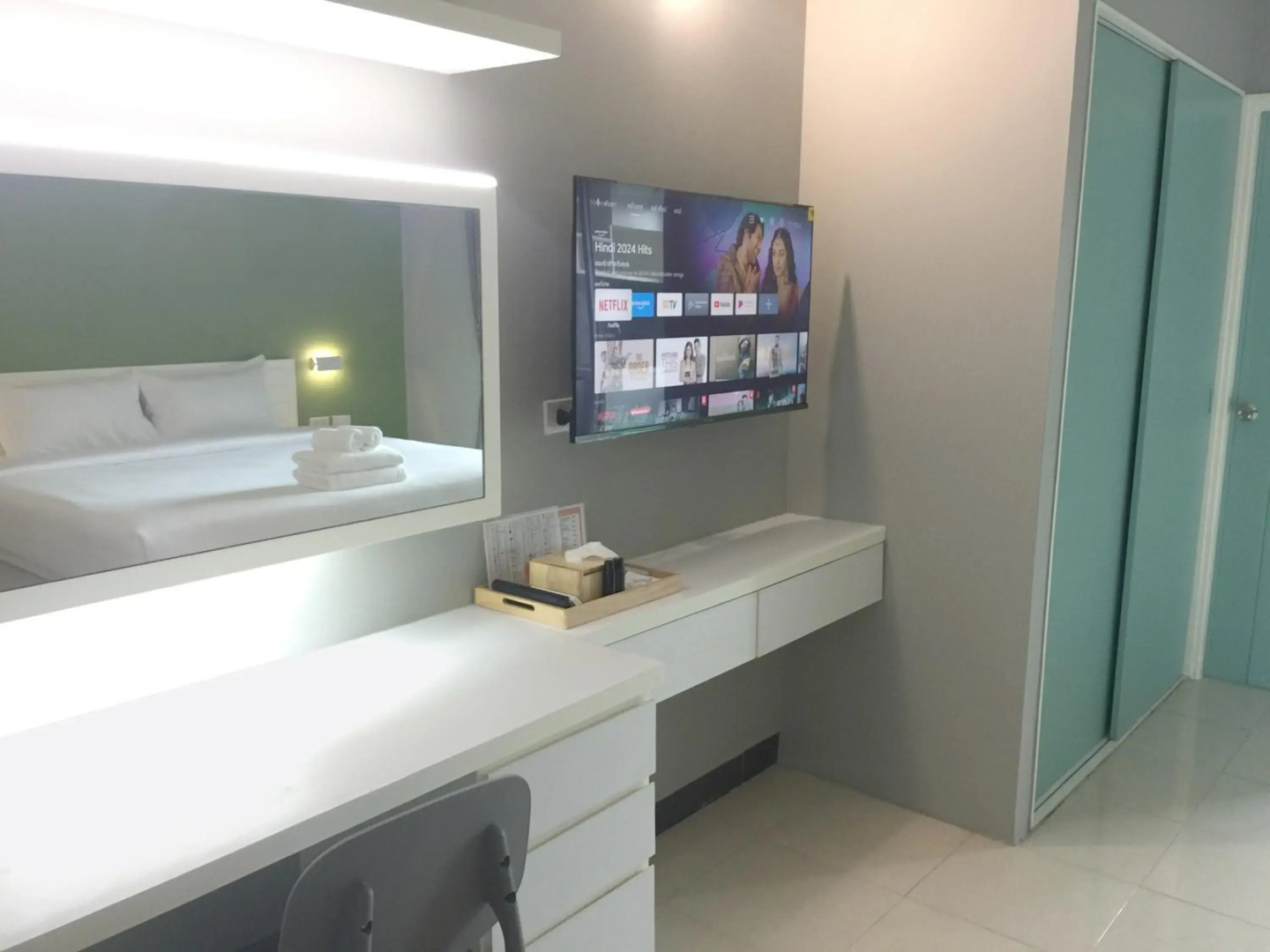 Fullroom 77 Srinakarin