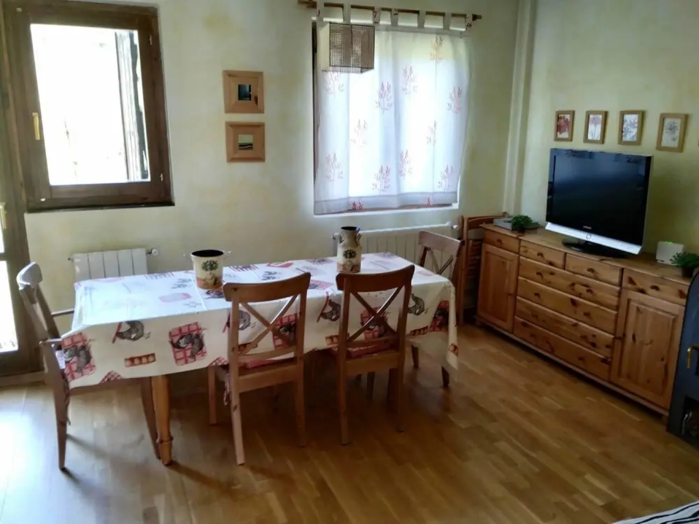 Chalet centro de escarrilla casa 7