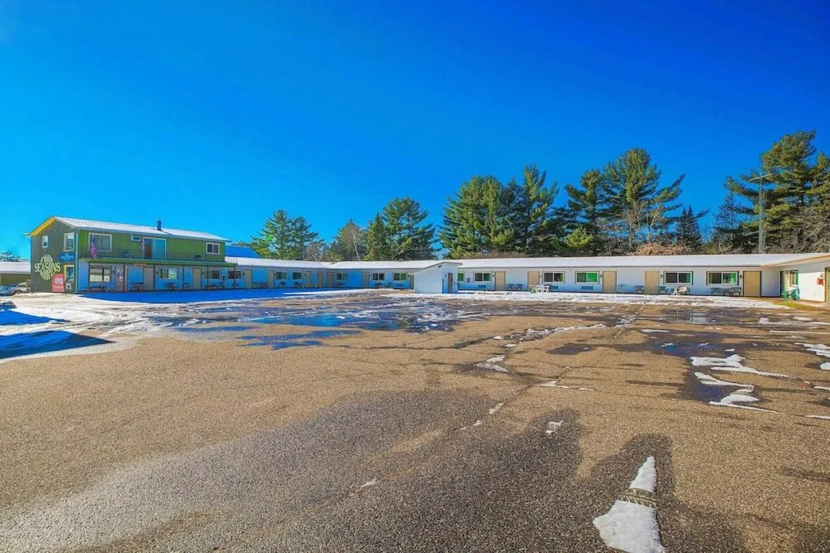 Love Hotels Tomahawk at Lake Mohawksin WI