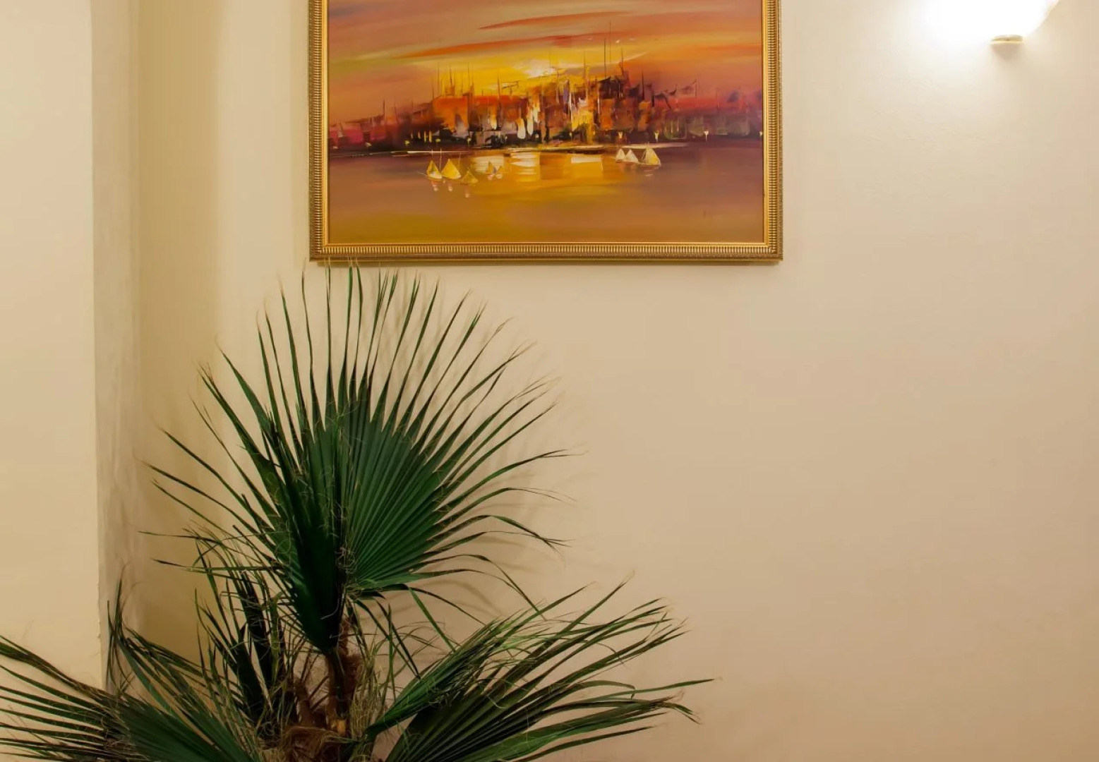 Альтбург на Литейном