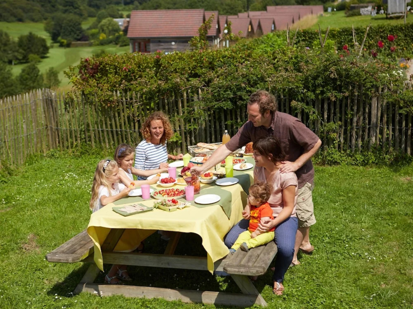 Authentic wooden holiday home in peaceful green surroundings