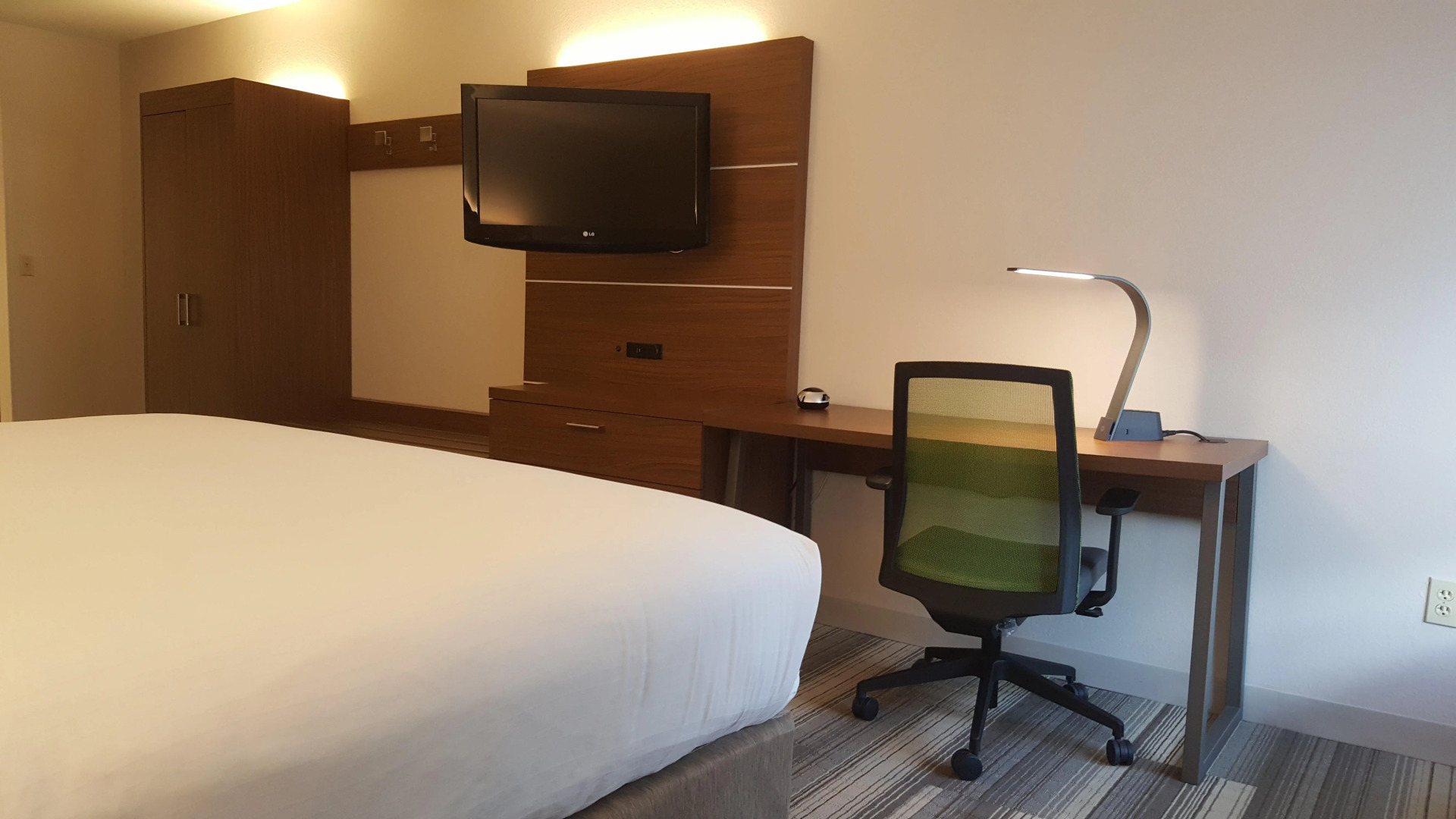 Holiday Inn Express Hotel & Suites Jacksonville - South by IHG