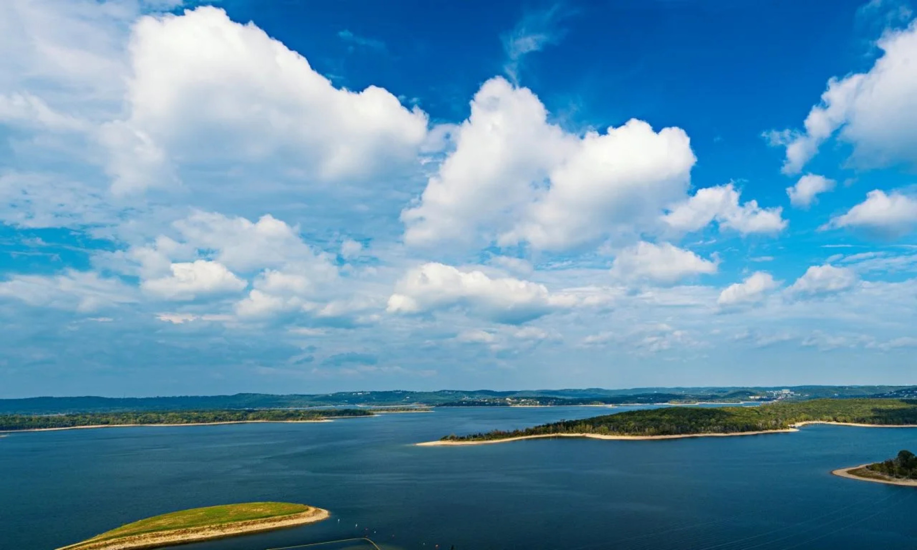 Chateau On The Lake Resort Spa and Convention Center