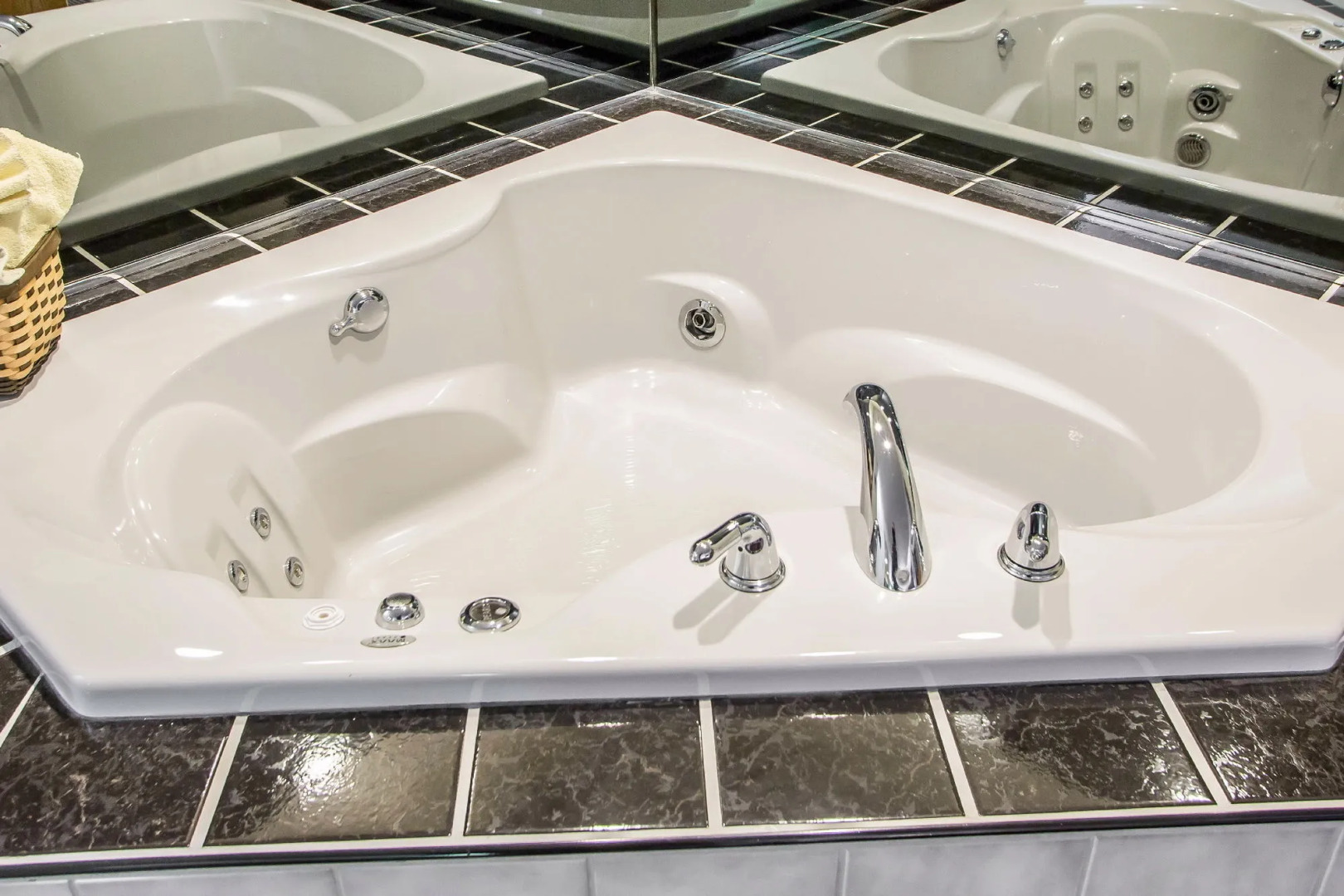 Econo Lodge Inn & Suites Dubuque