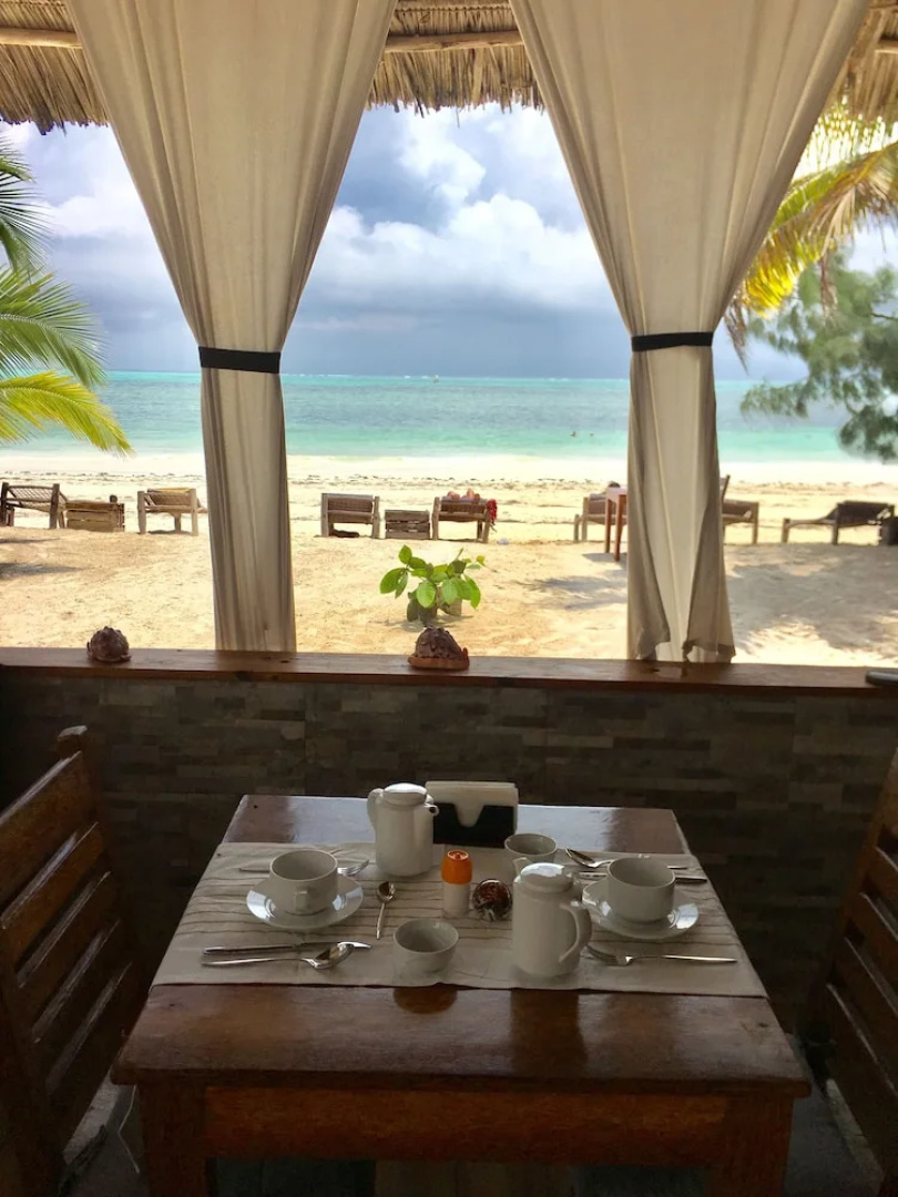 White Dream Lodge & Restaurant